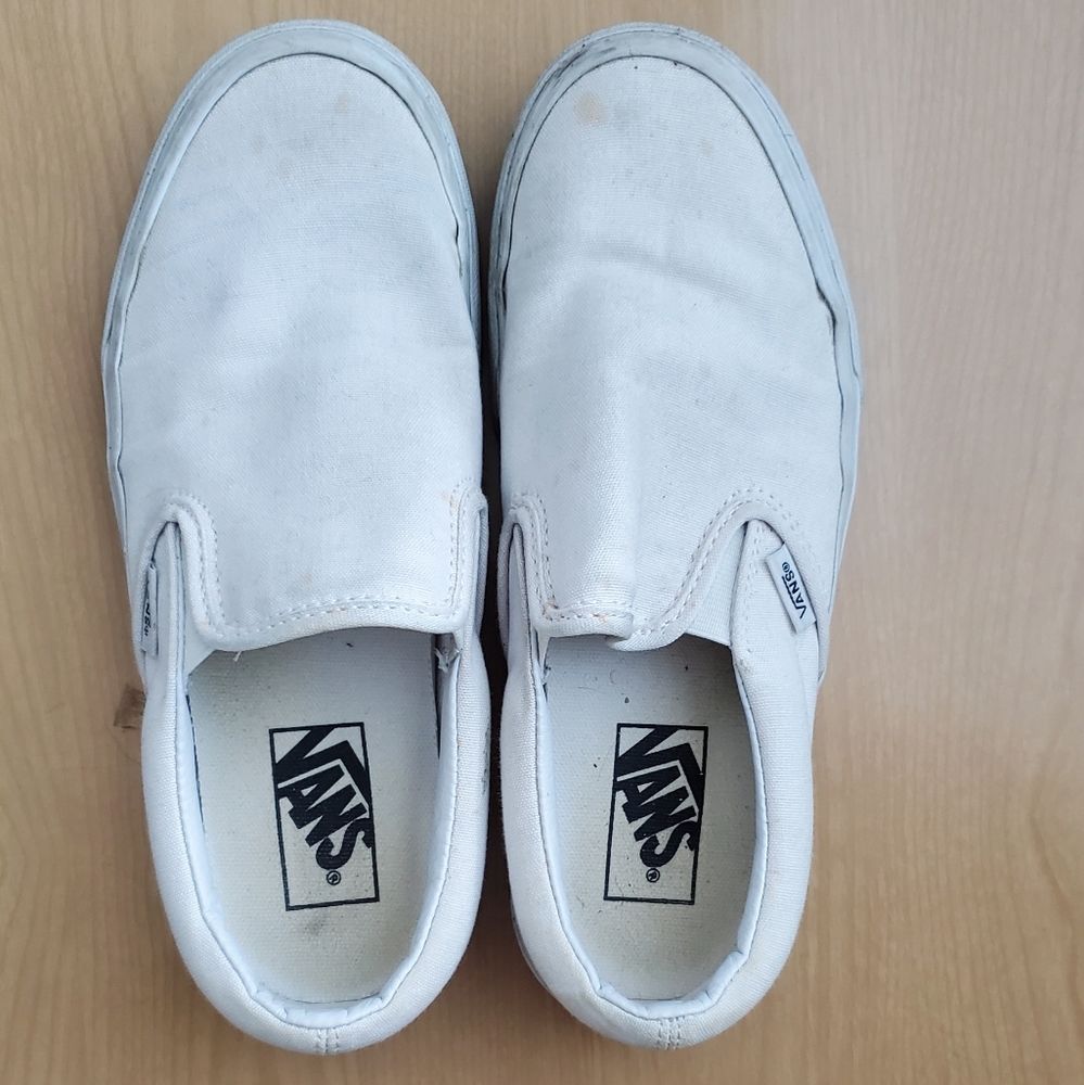 Vans classic slip-ons